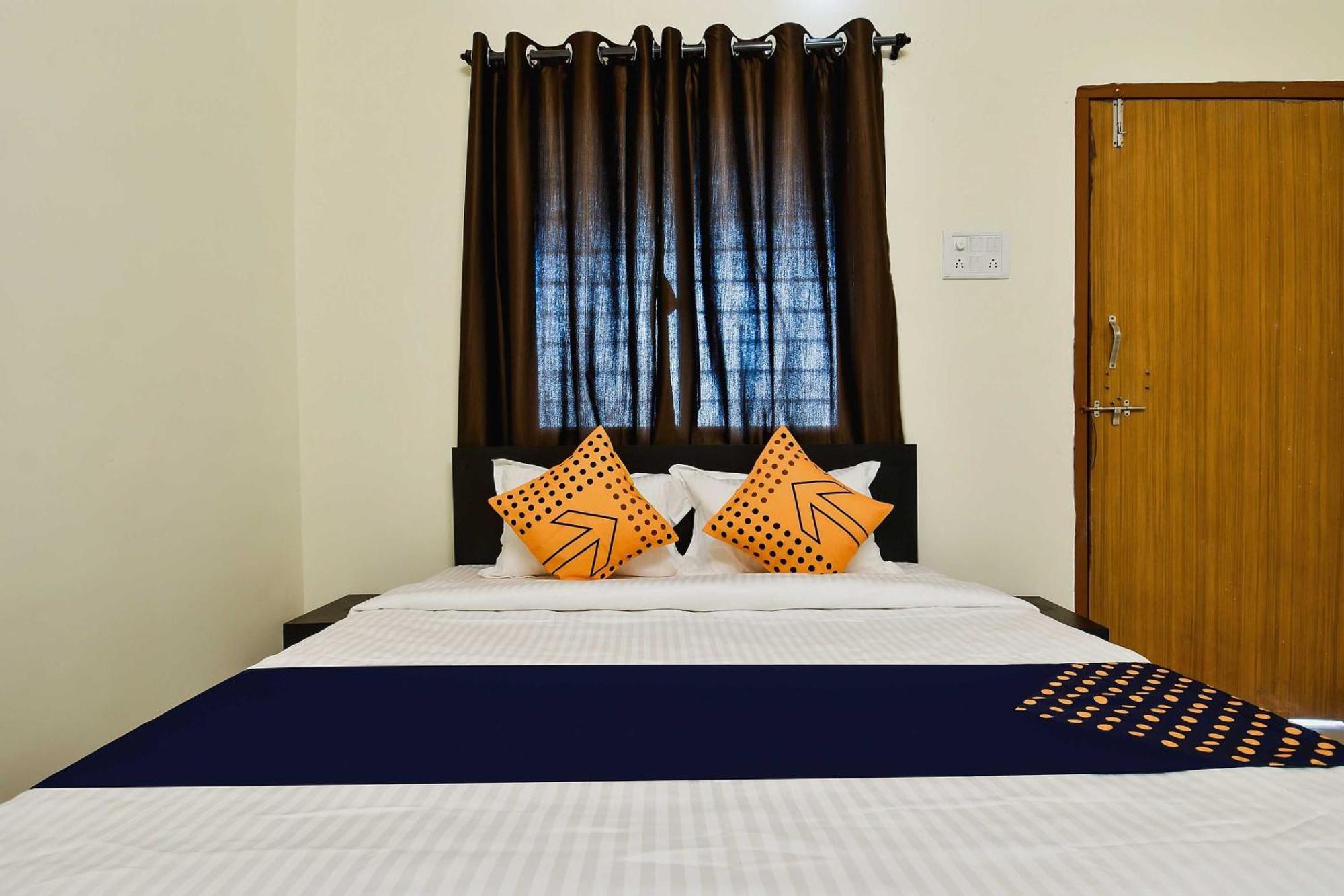 Spot On Carnival Resorts Raipur  Bagian luar foto